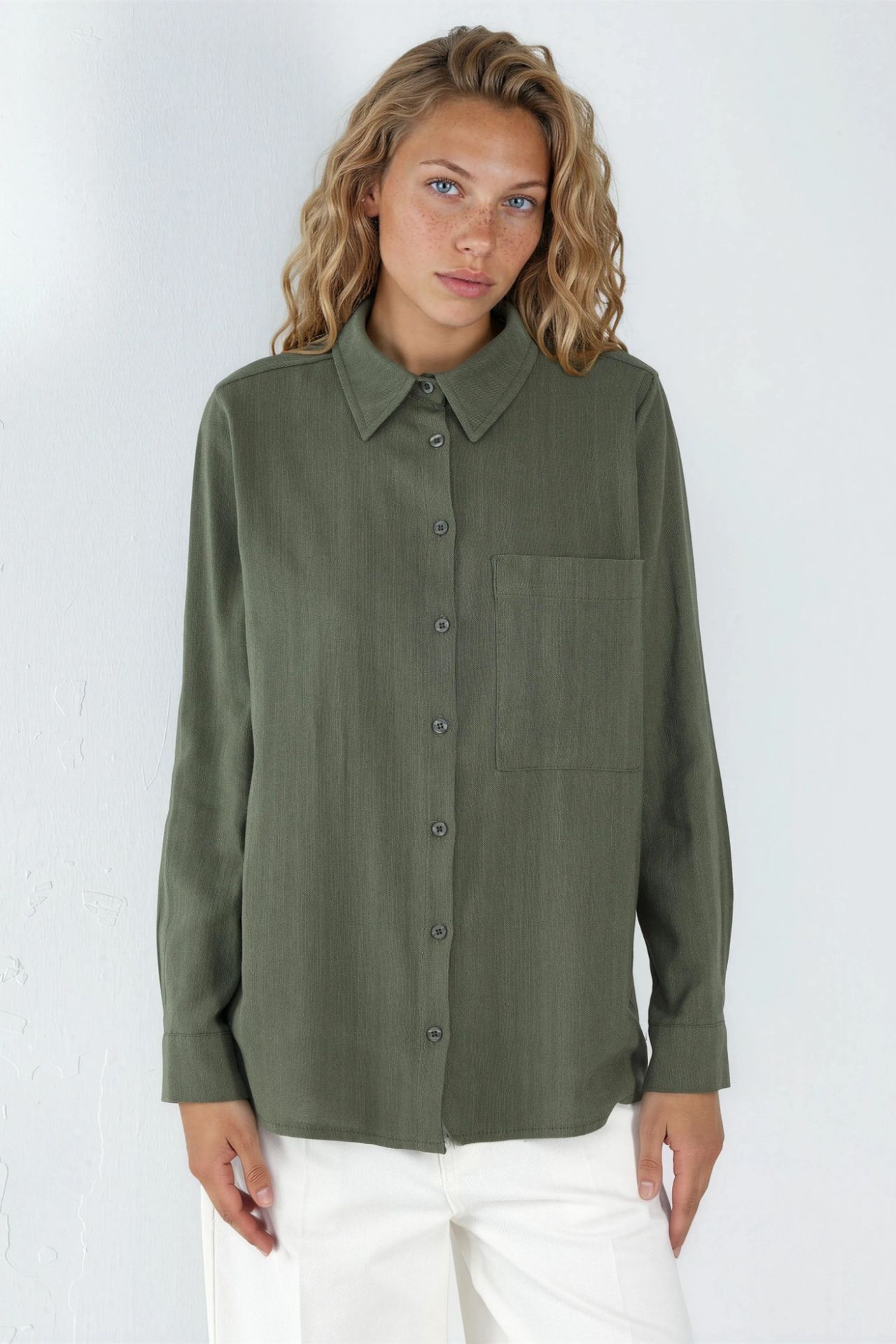 Linen Shirt with Pockets 7