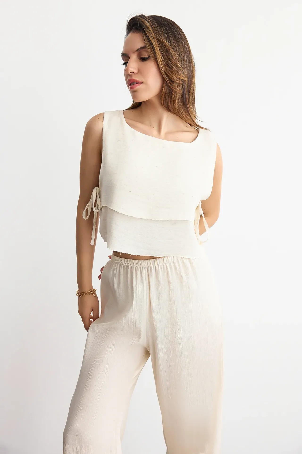 Round Neck Muslin Crop Top with a Tie Side