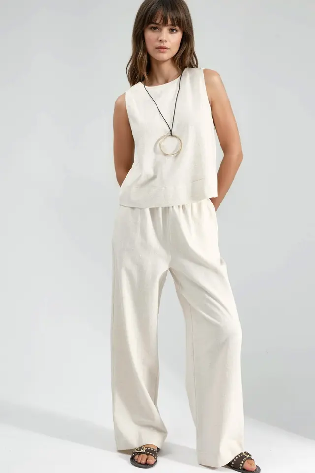 Linen Sleeveless Blouse & Pocketed Pants Set
