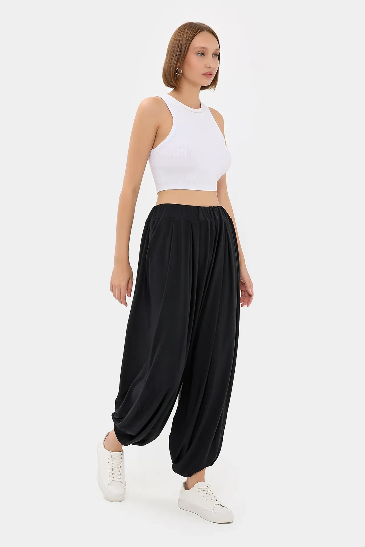 Mid Rise Baggy Trousers