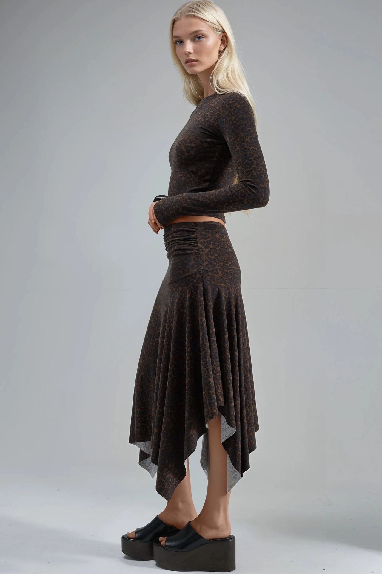 BUSEM High Waist Leopard Print Asymmetrical Midi Skirt 2