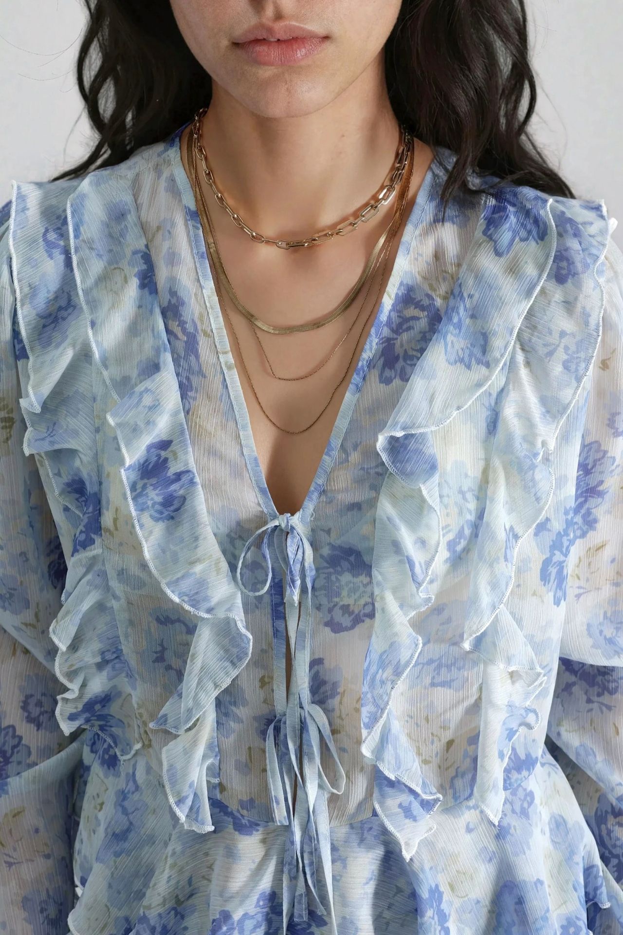 Frilly V-Neck Patterned Blouse 6