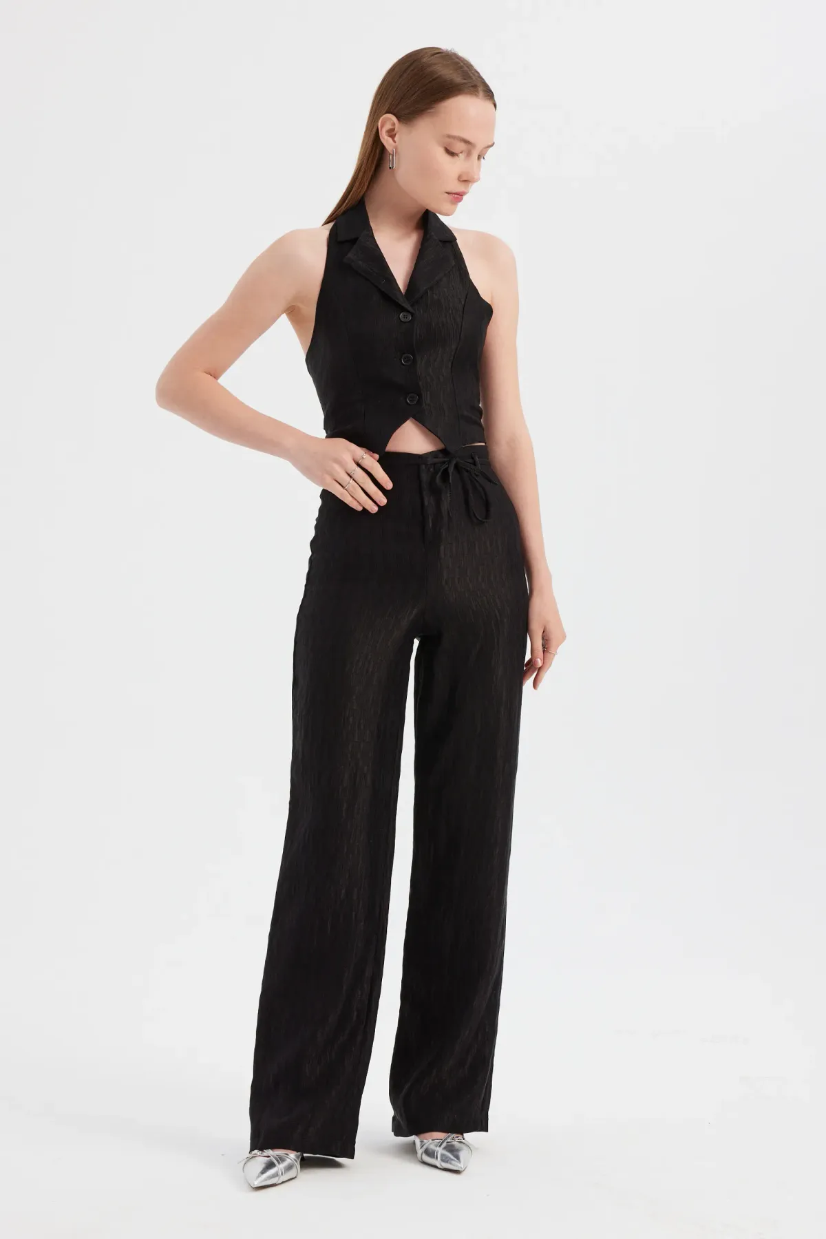 Sleeveless Woven V-Neck Buttoned Waistcoat 1