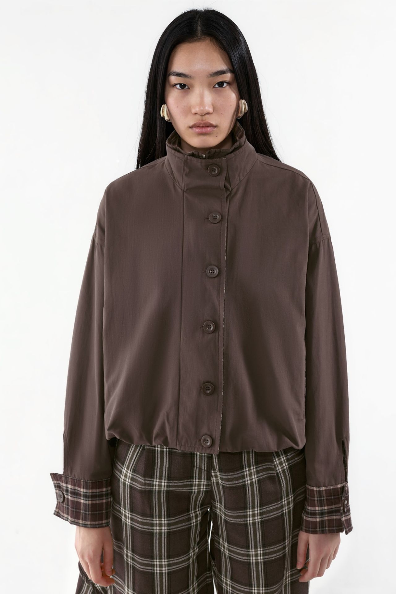 Short Trench Coat with Lining Detail 6