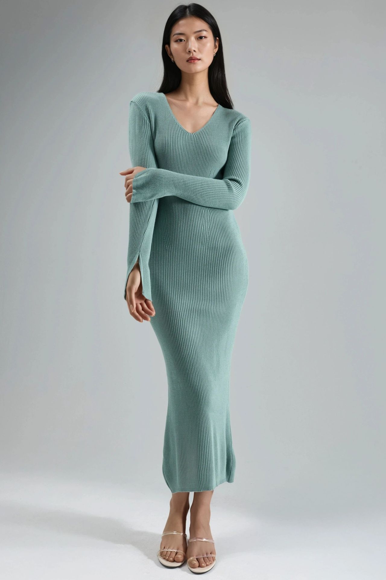 MY FASHION V-Neck Textured Maxi Knit Dress with Slit 1