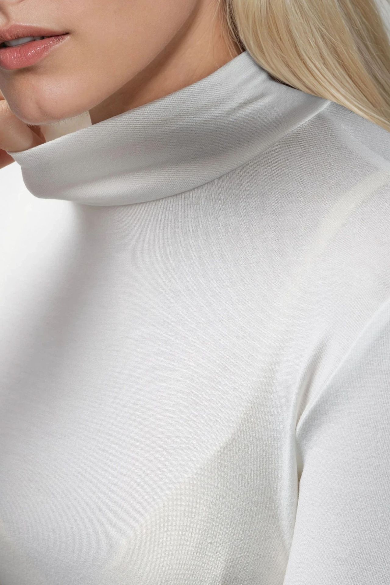 BUSEM Slim Fit Half Turtleneck Blouse 7