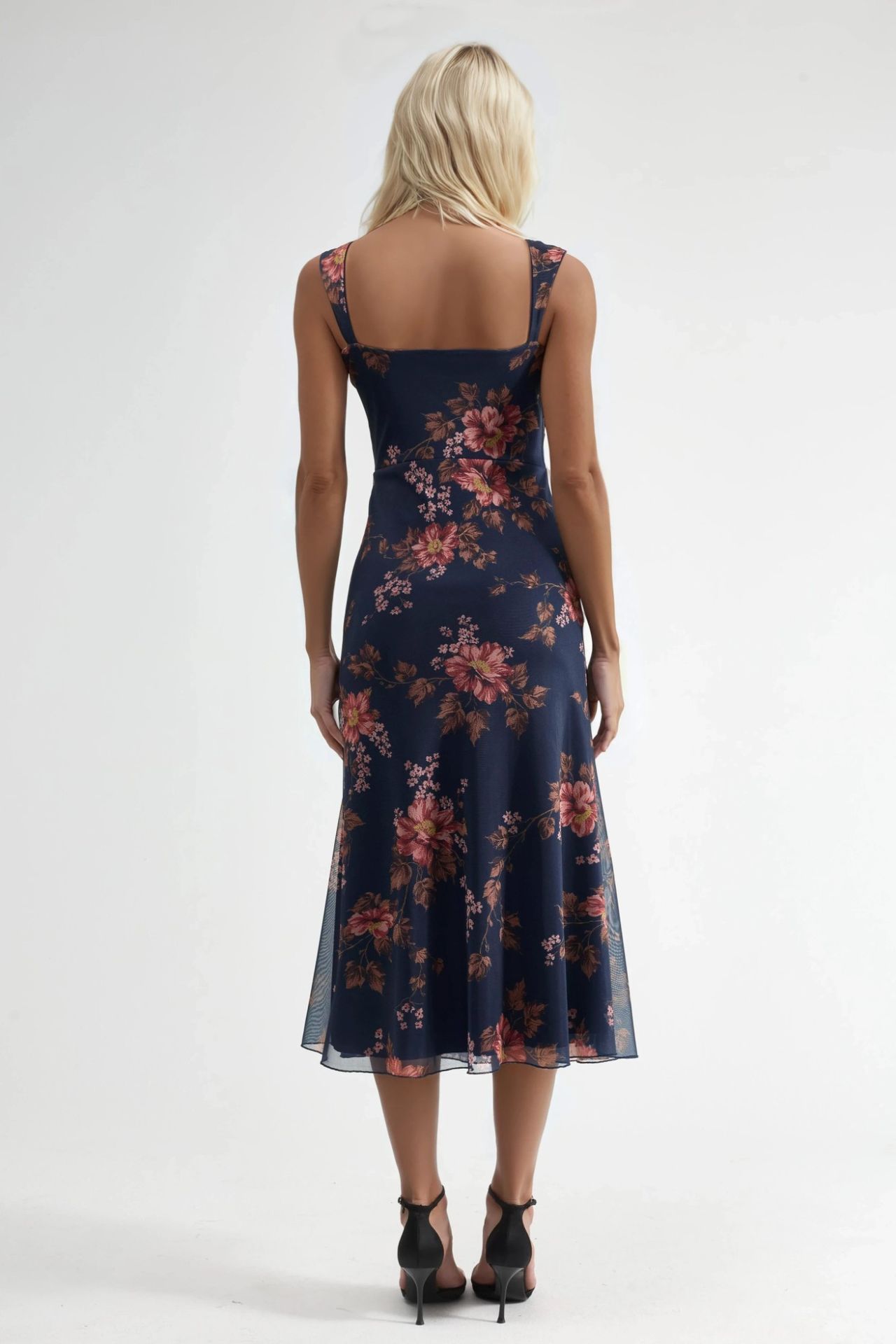 Floral Maxi Dress with Heart Collar 4