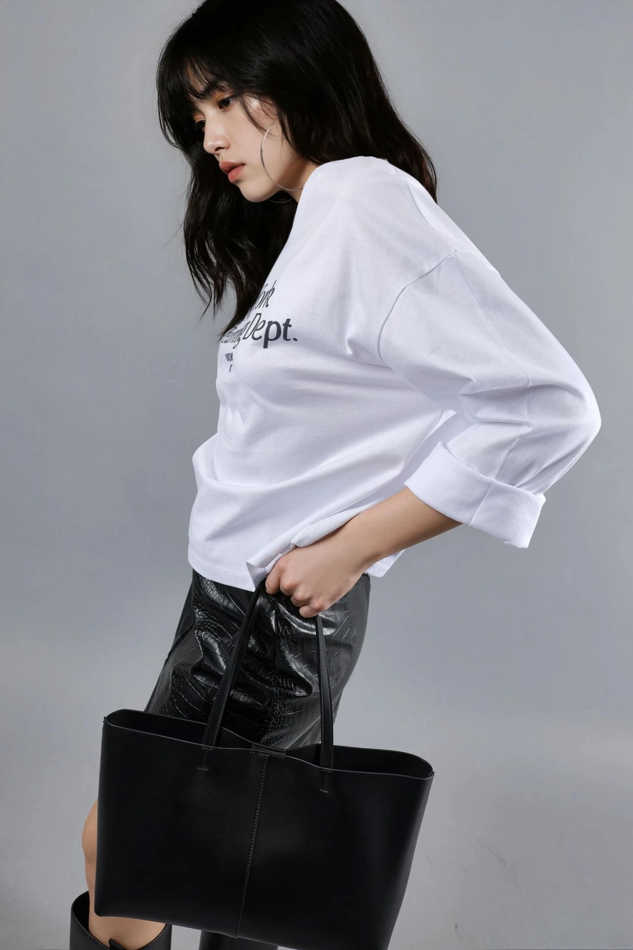 BUSEM Relaxed Fit Long Sleeve Crew Neck Back Printed Top 3