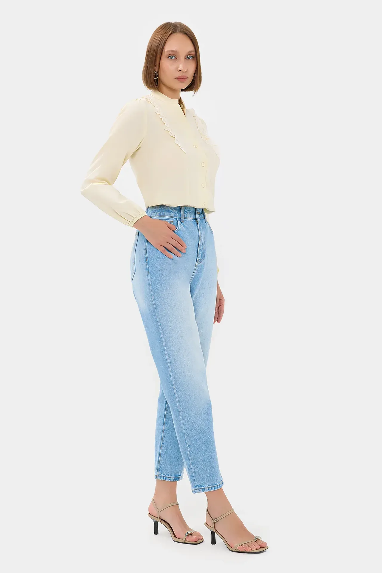 Ruffle Shirt with a Puff Sleeve