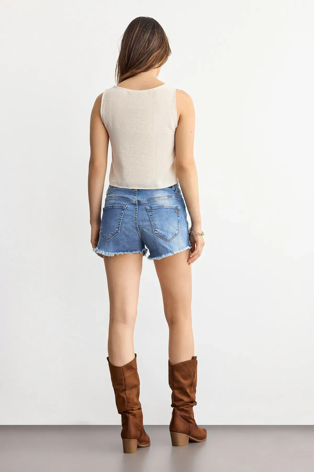Tie-Front V-Neck Sleeveless Woven Blouse 4