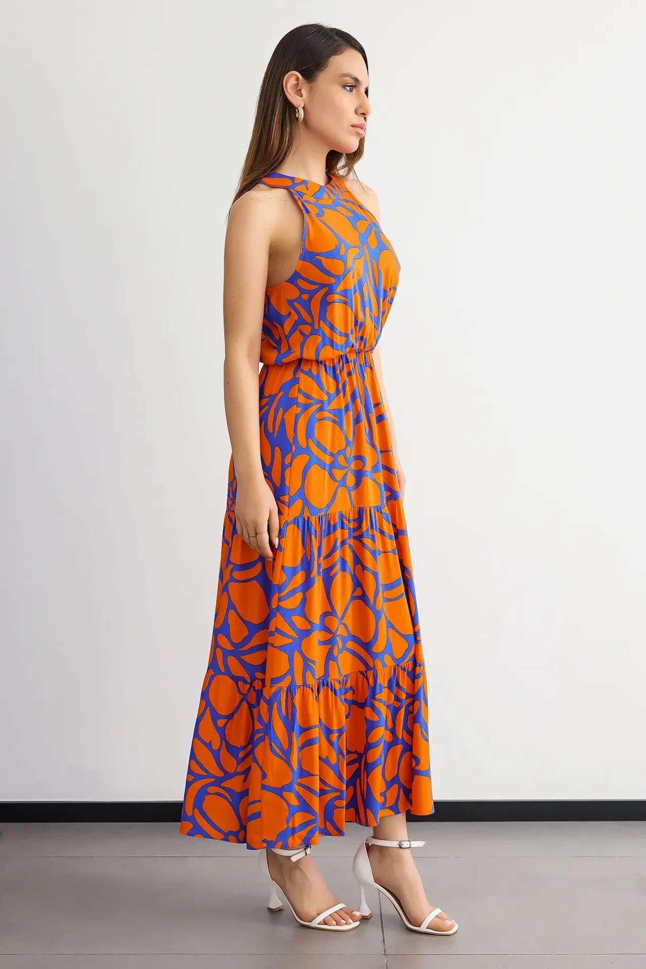Floral Halter-Neck Maxi Dress