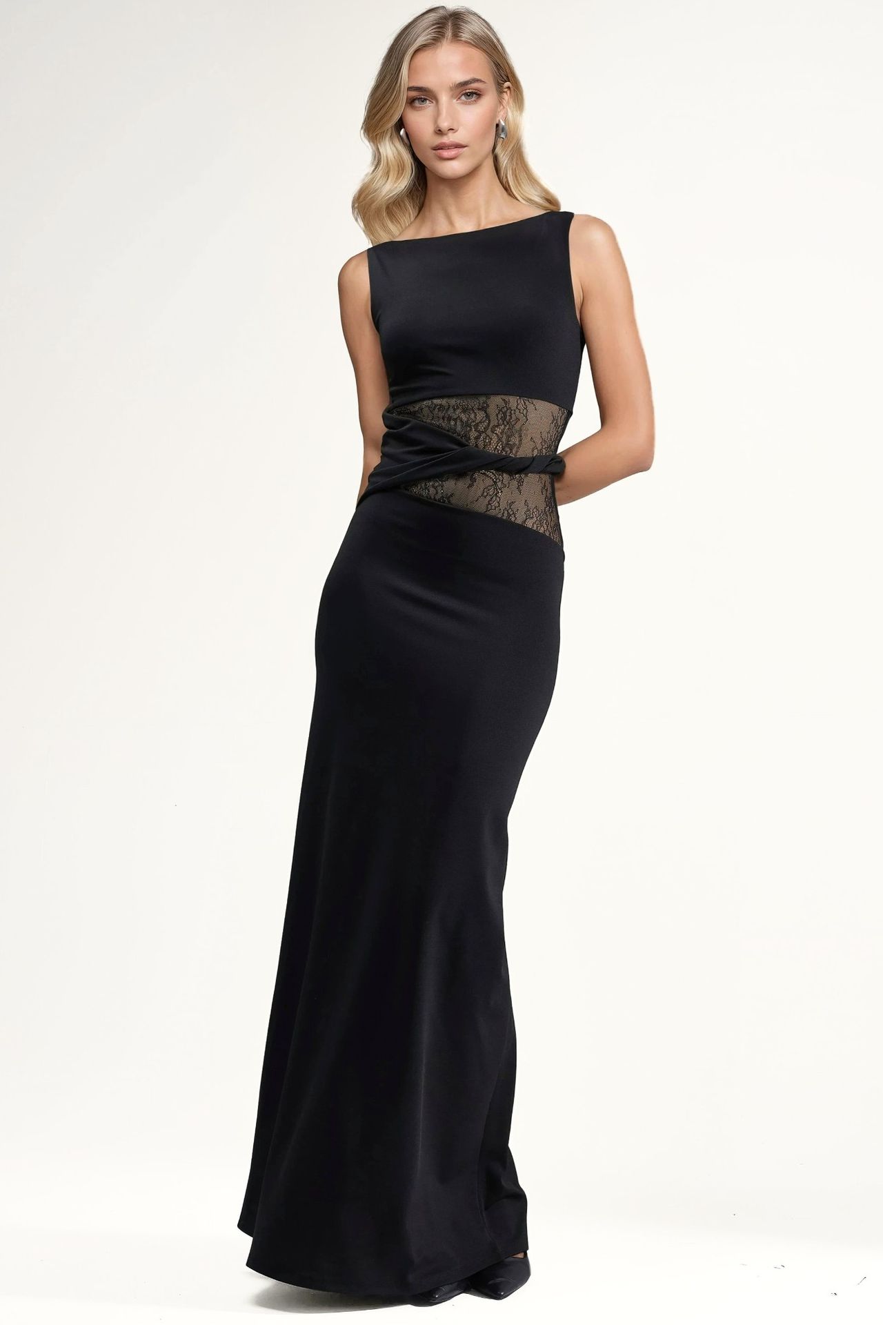 Lace Cut-Out Detailed Maxi Dress