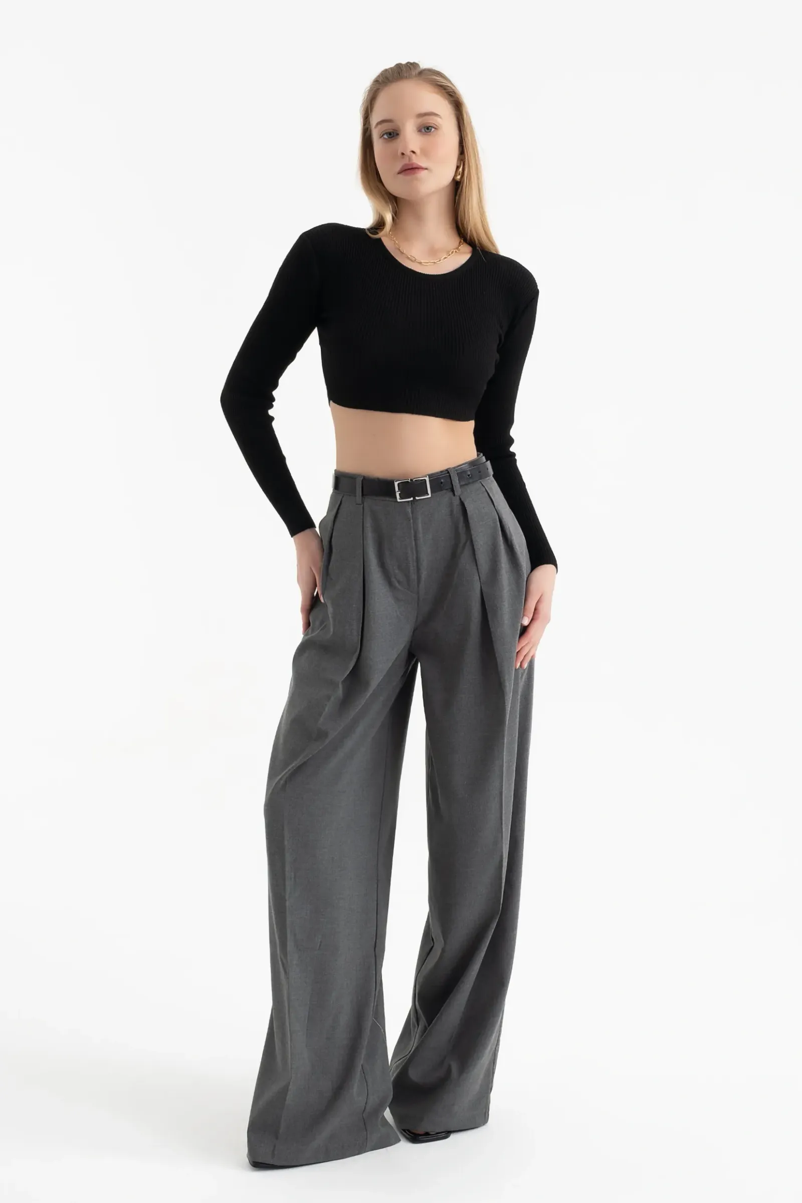 Round Neck Knitted Ribbed Long Sleeve Crop Top