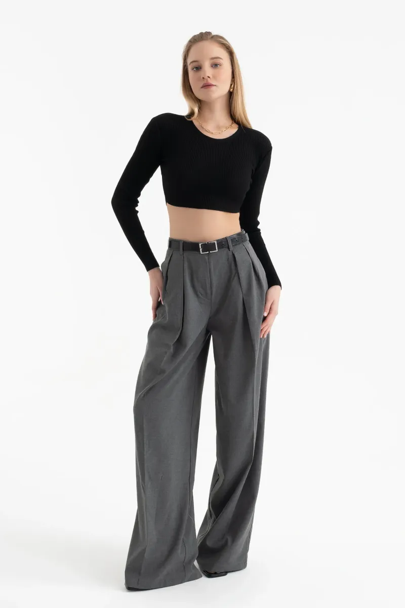 Round Neck Knitted Ribbed Long Sleeve Crop Top 1