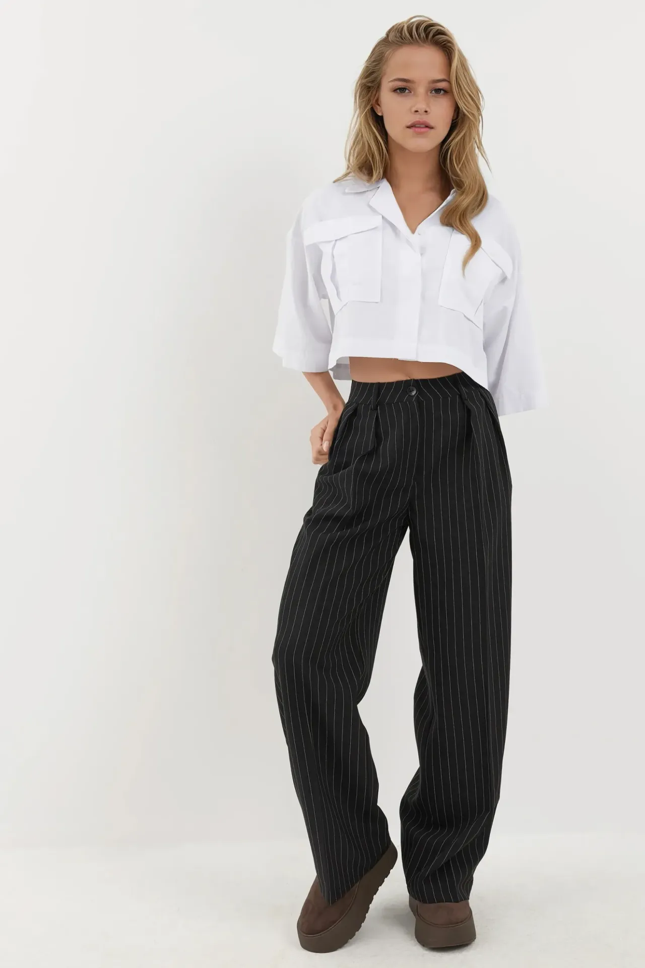 Striped Wide Leg Pleated Palazzo Pants 3