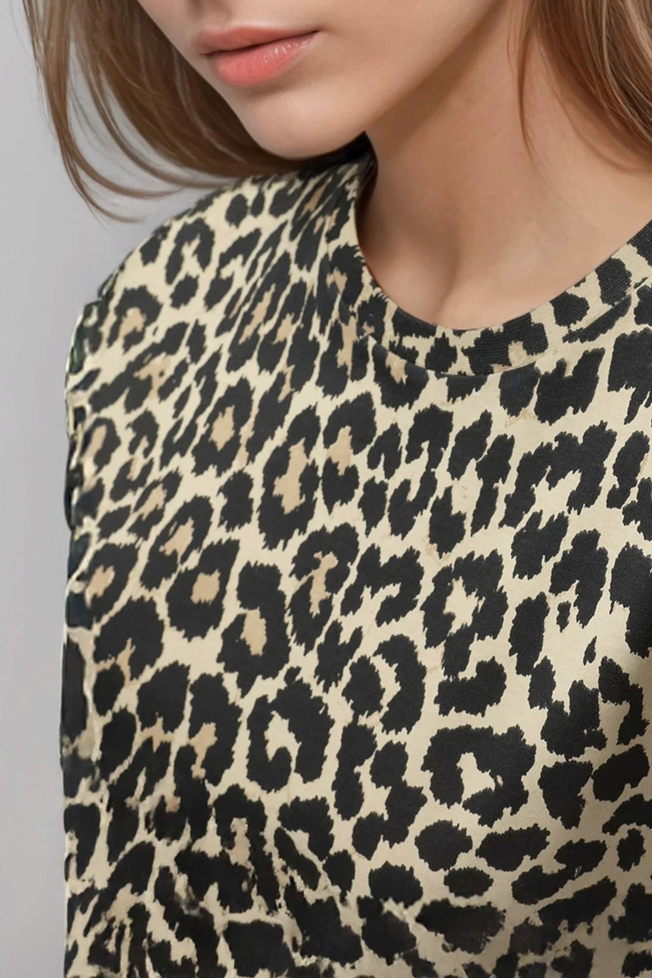 Oversized Leopard Print Crew Neck T-Shirt 6