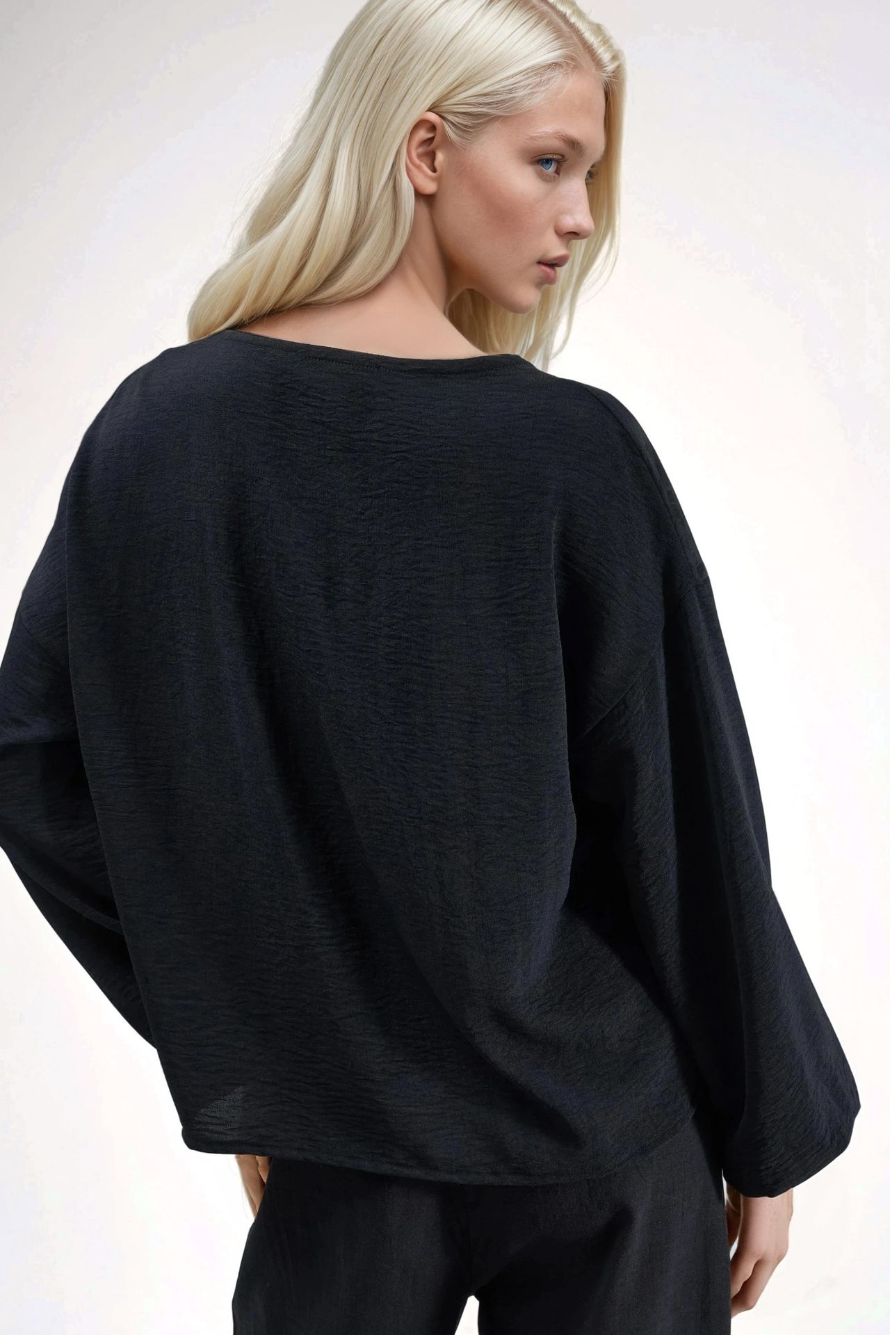 Oversized V-Neck Tie Closure Blouse 3