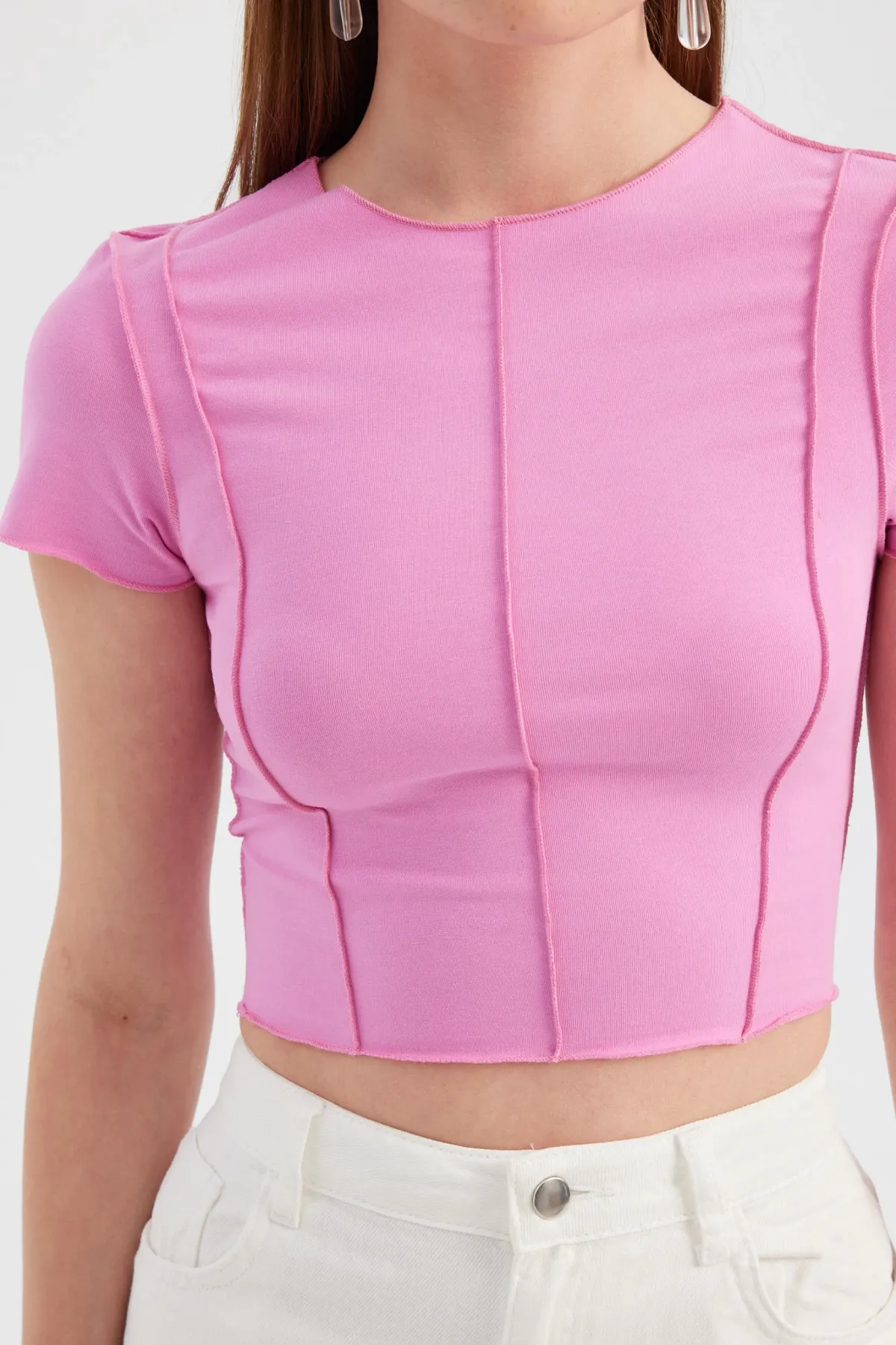 Yuvarlak Yakalı Ön Dikişli Kısa Kollu Crop Top 5