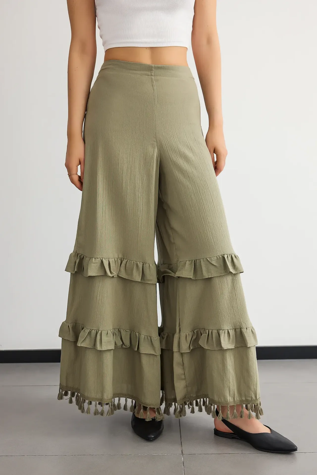 High-Waist Wide-Leg Linen Trousers with Tassel-Hem