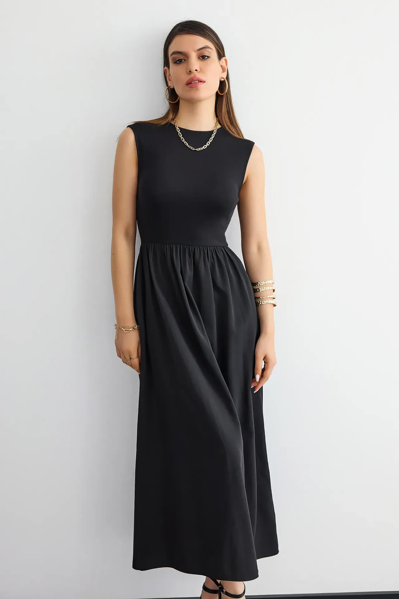 Sleeveless High-Neck A-Line Maxi Dress
