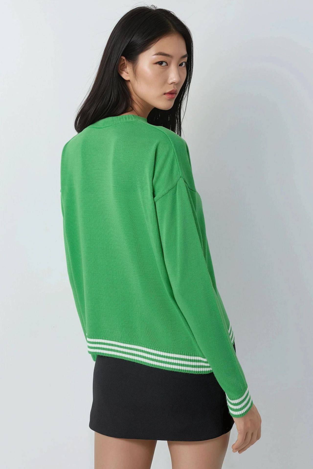 MY FASHION Crew Neck Sweater with Hair Braid Pattern 2