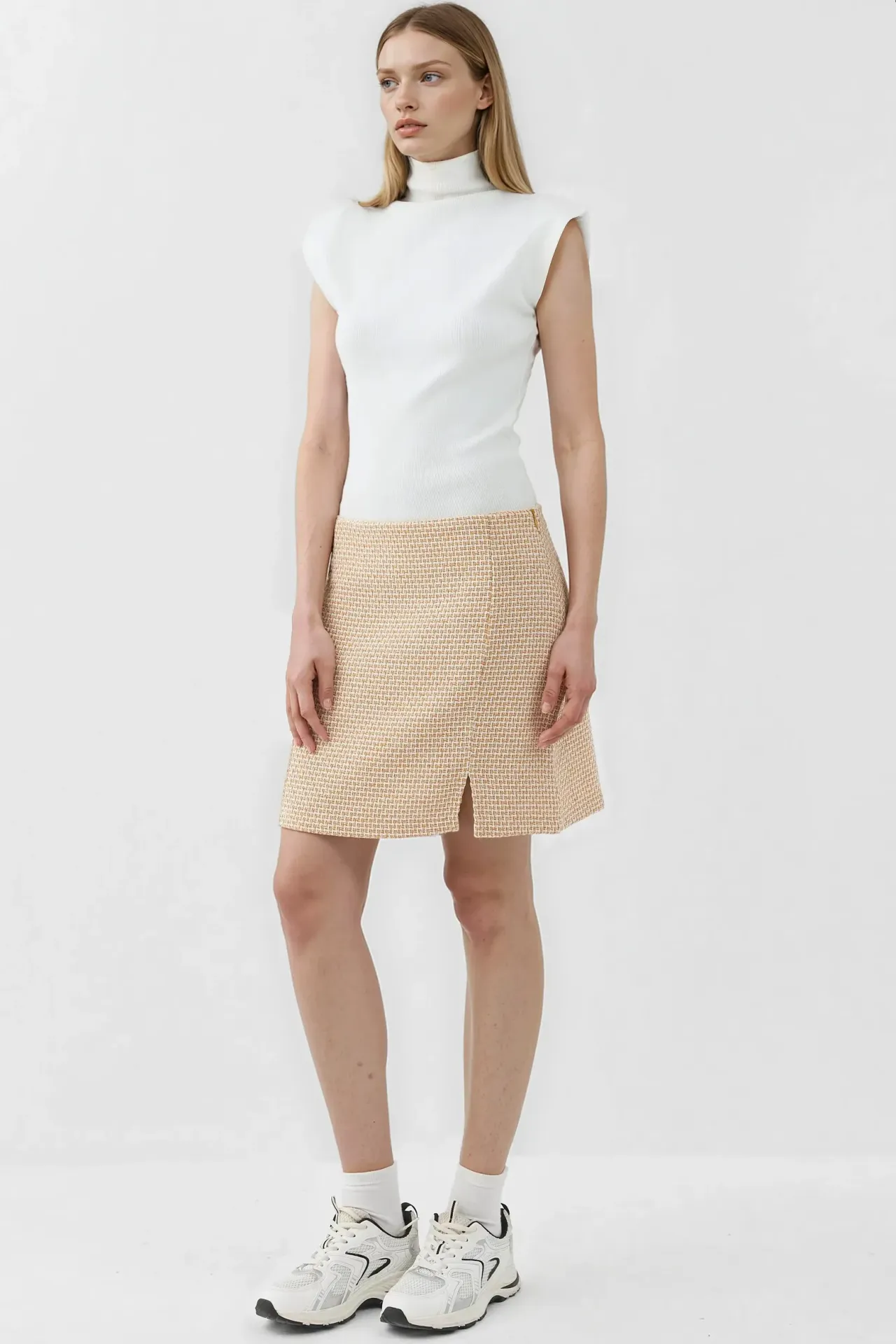 High-Waist Mini Tweed Skirt with Slit 6