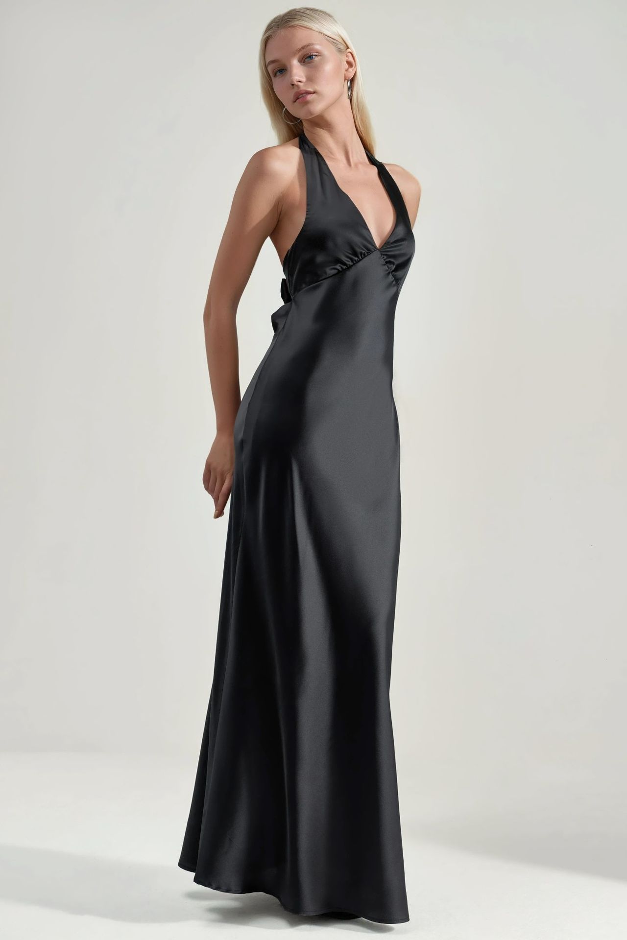 Halter Neck V-Neck Satin Maxi Dress 3