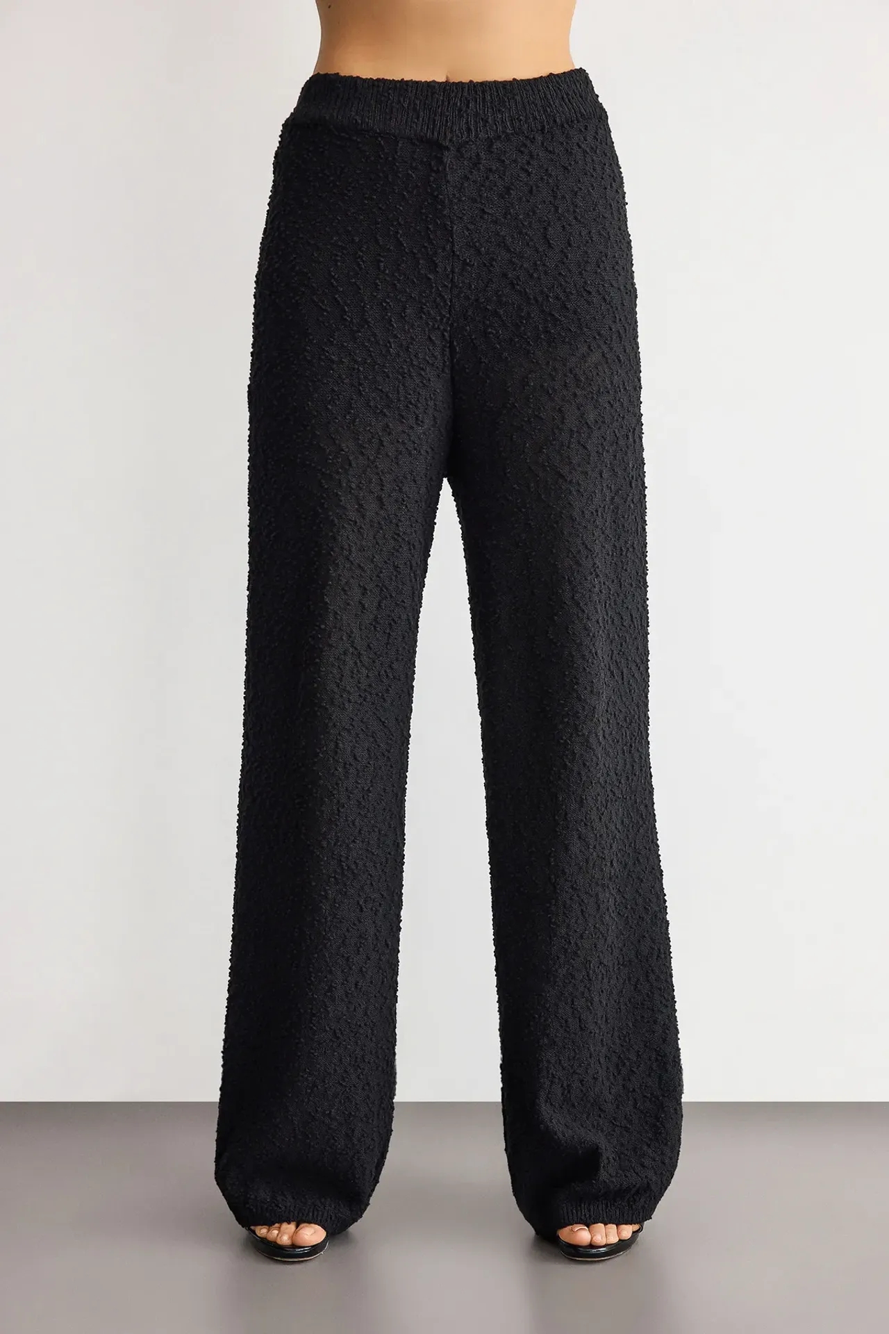 Textured Knitted Mid-Rise Trousers