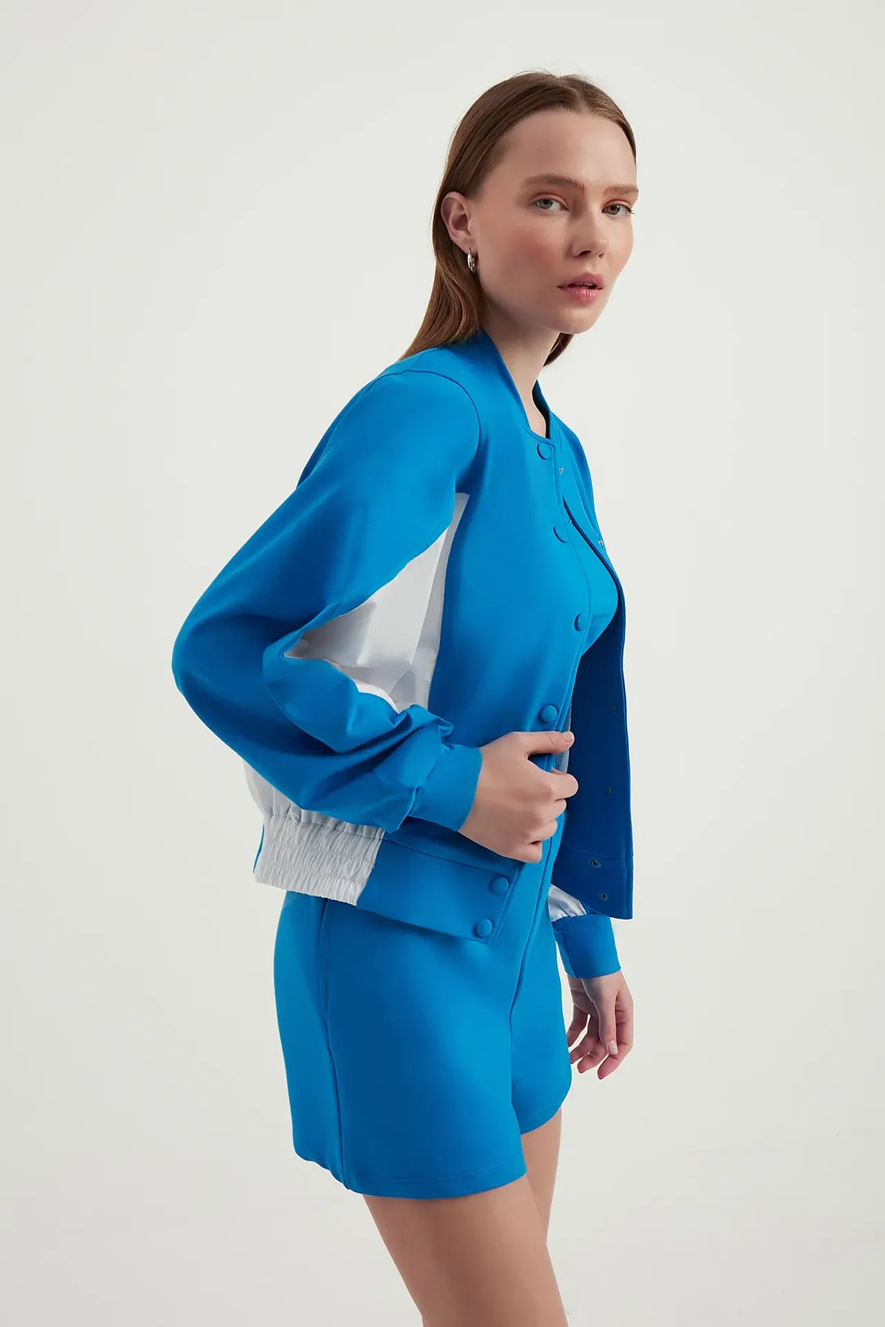 Color Block High Neck Buttoned Sweatshirt