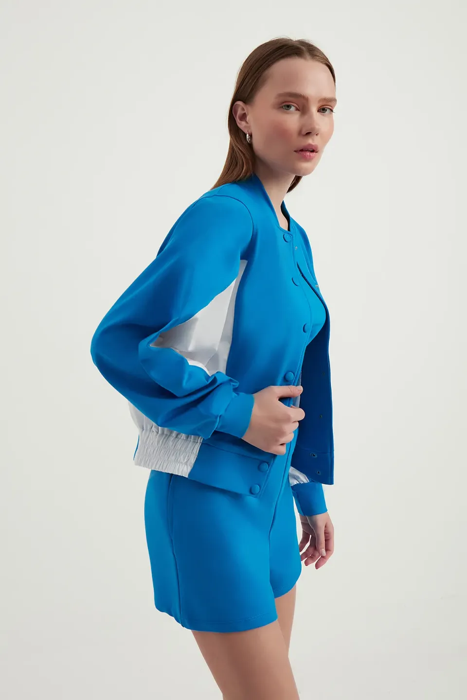 Color Block High Neck Buttoned Sweatshirt