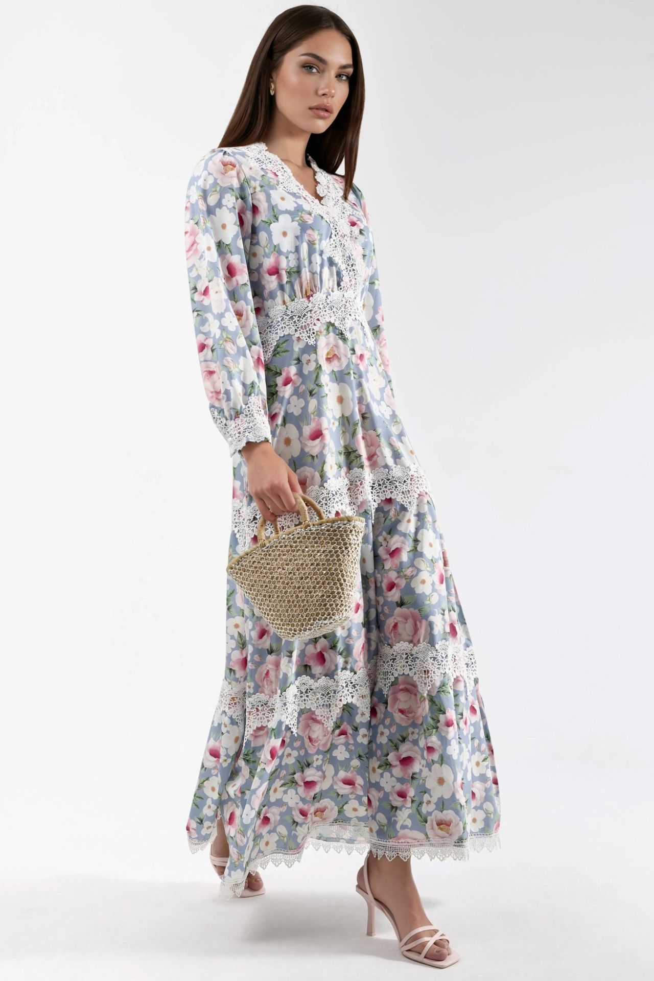 MSN Floral Lace Detail Maxi Dress with V-Neck 6