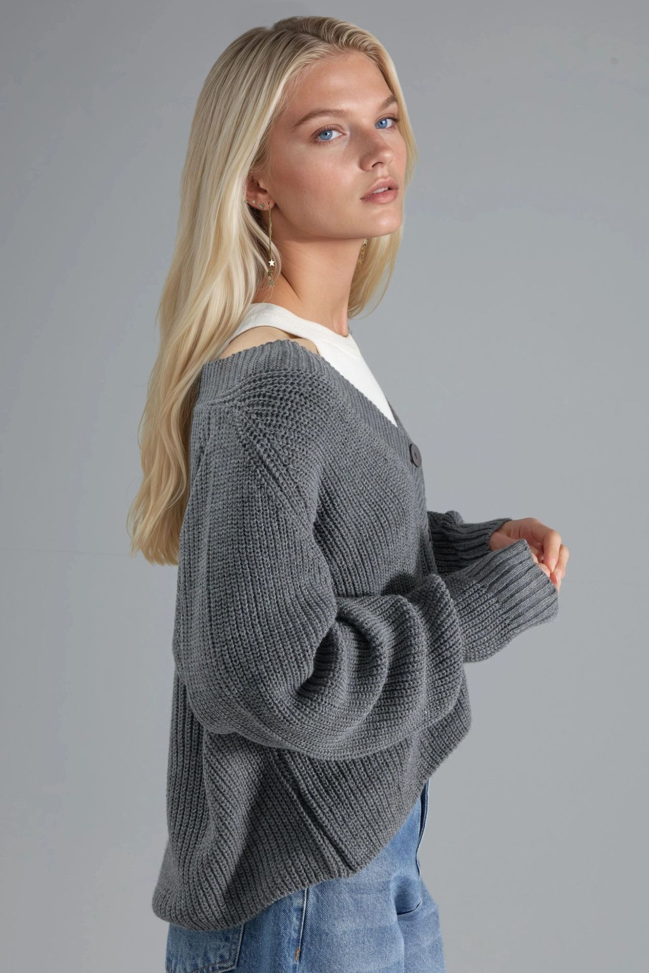 MY FASHION Ribbed Knit Button-Up Crop Cardigan 2