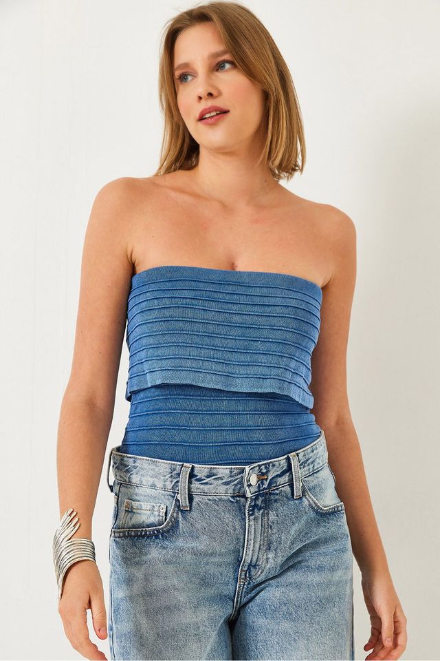 LUCCI Textured Strapless Ribbed Crop Top