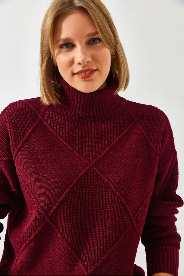 LUCCI Textured Turtleneck Sweater