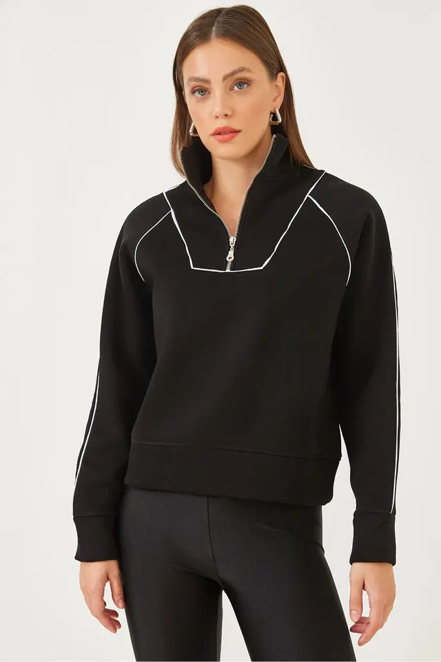 LUCCI Crop Half-Zip Oversized Sweatshirt