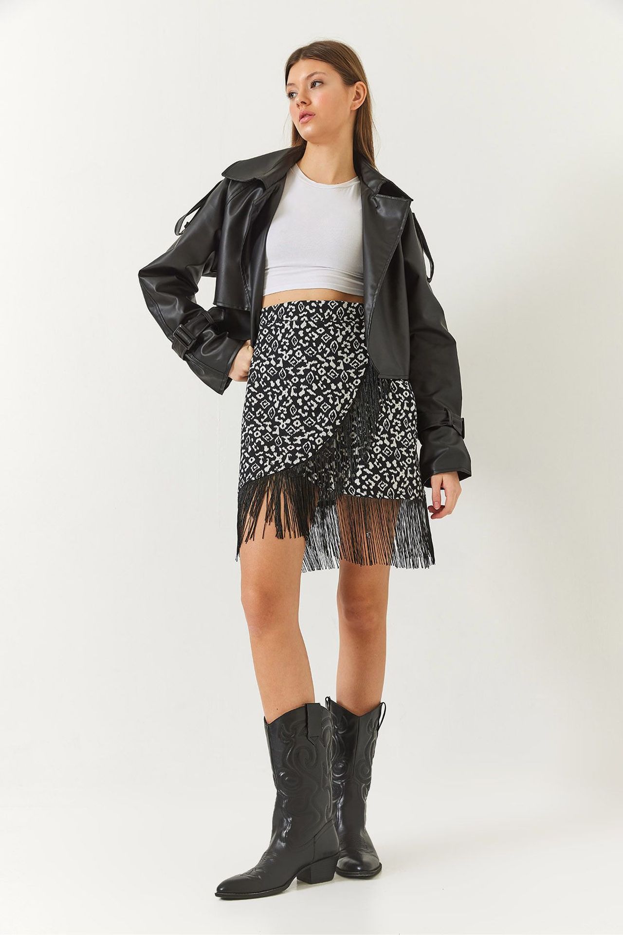 LUCCI Textured Patterned Mini Skirt with Tassel and Tie Closure 4