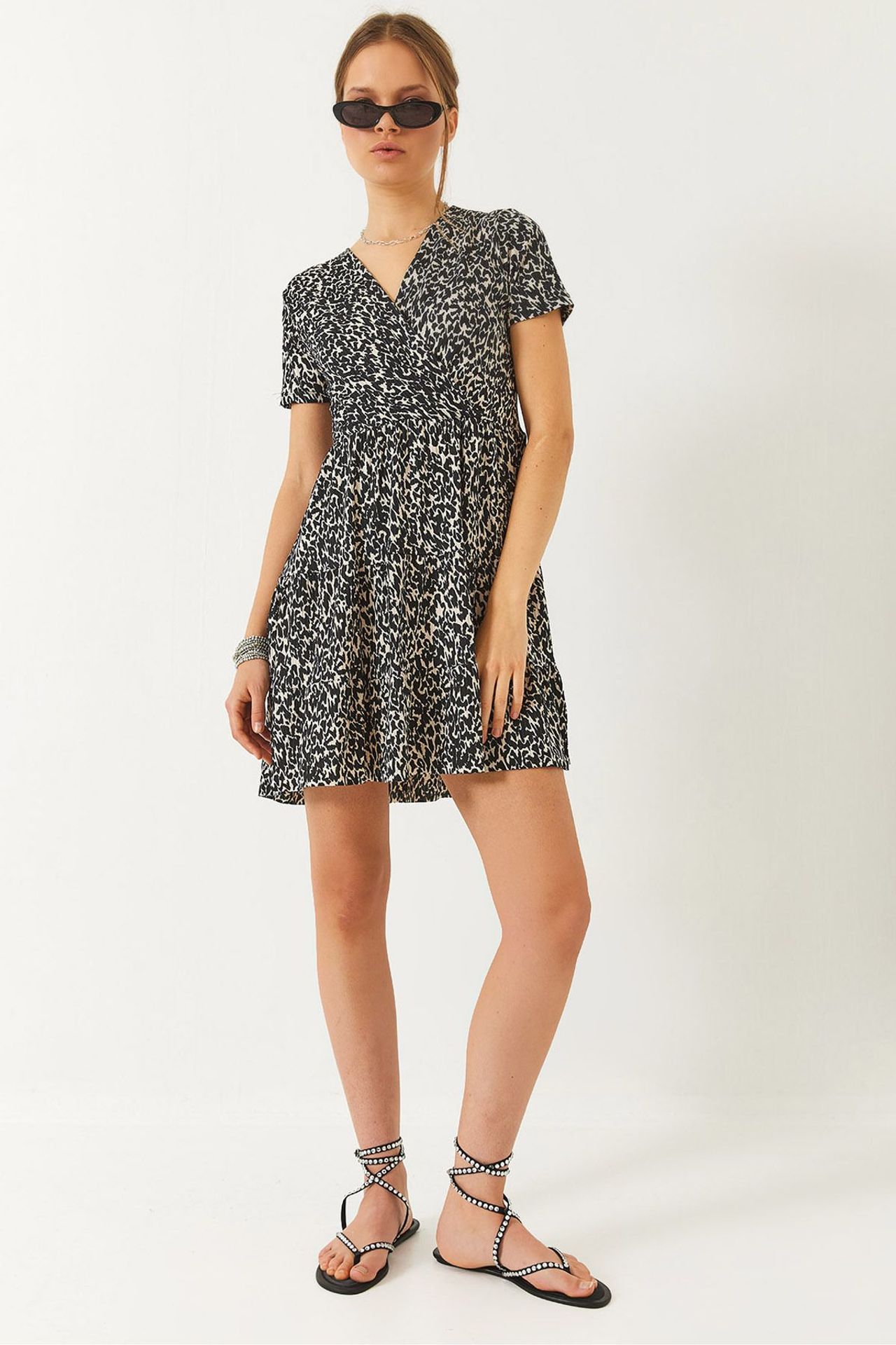 LUCCI Spotted V-Neck Mini Dress 1