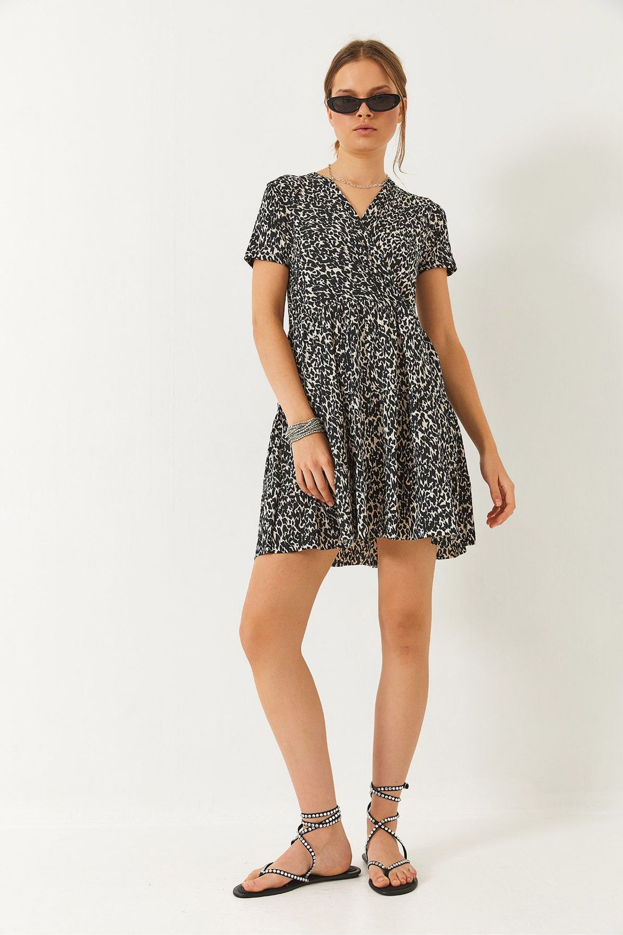 LUCCI Spotted V-Neck Mini Dress 2