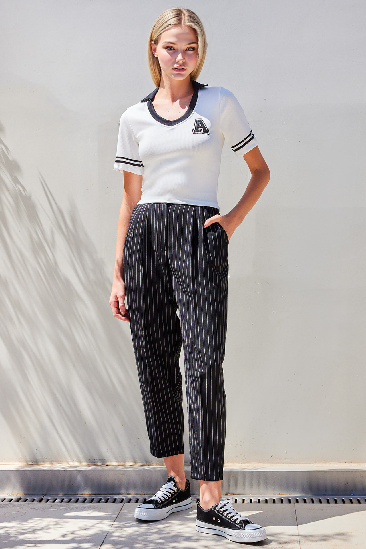 BDART Embroidered Polo Shirt with Textured Knit 2