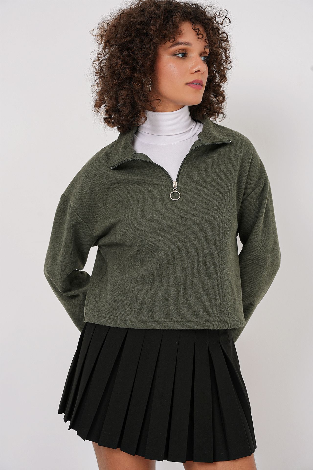 BDART Relaxed Fit Crop Sweater with Zipper Collar 3