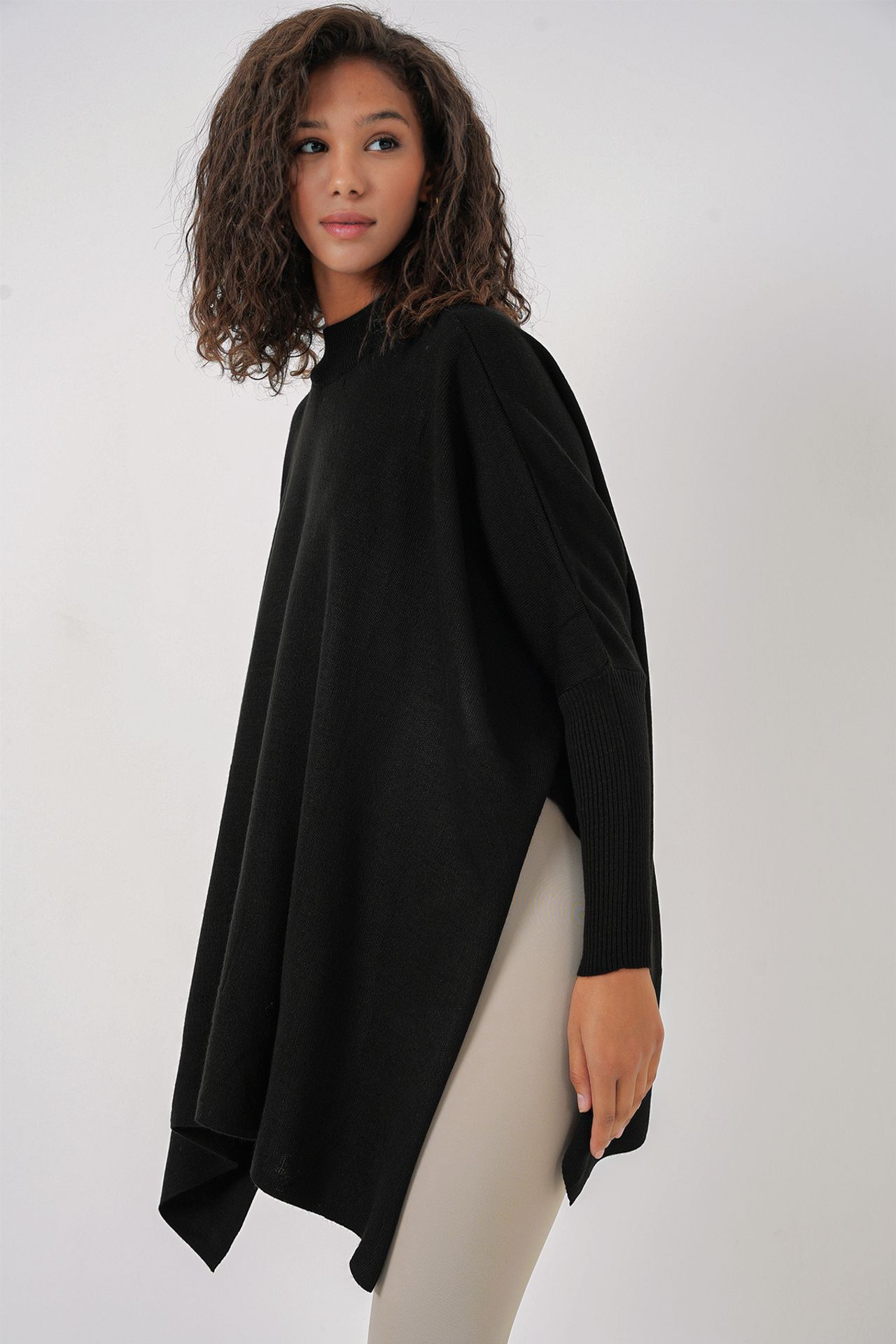BDART Oversized Acrylic Crew Neck Jumper 4