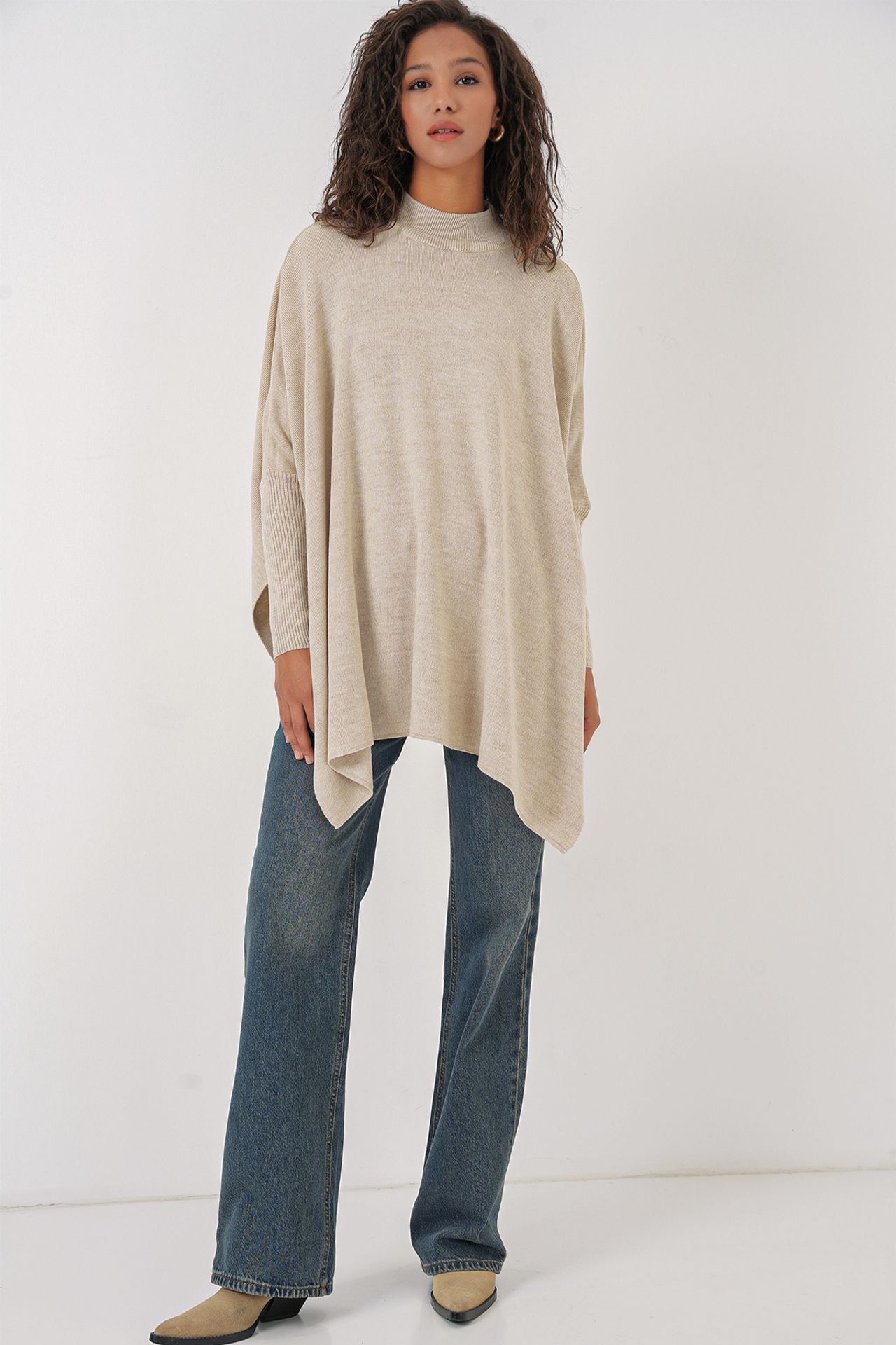 BDART Oversized Acrylic Crew Neck Jumper 2