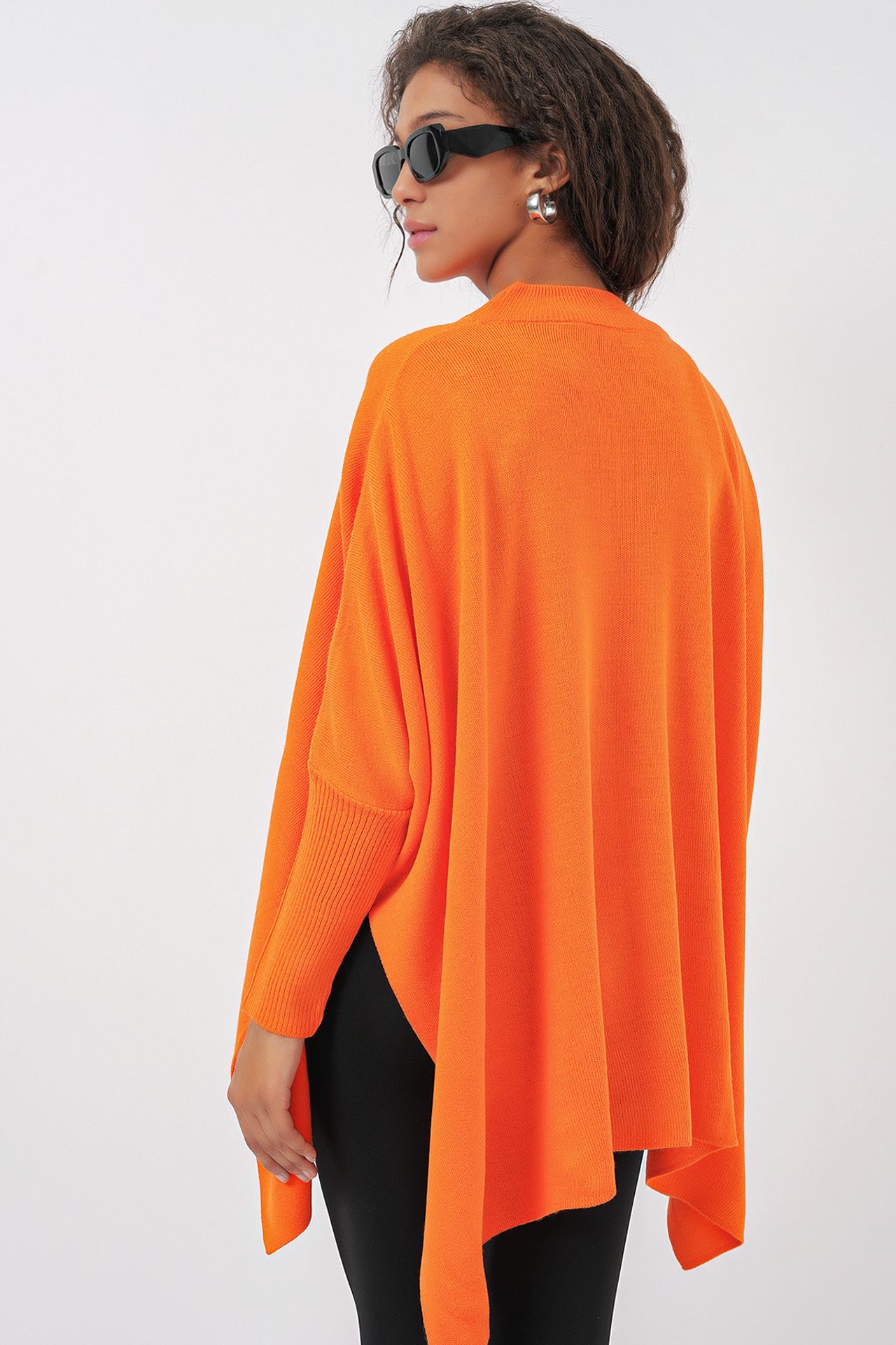 BDART Oversized Acrylic Crew Neck Jumper 6