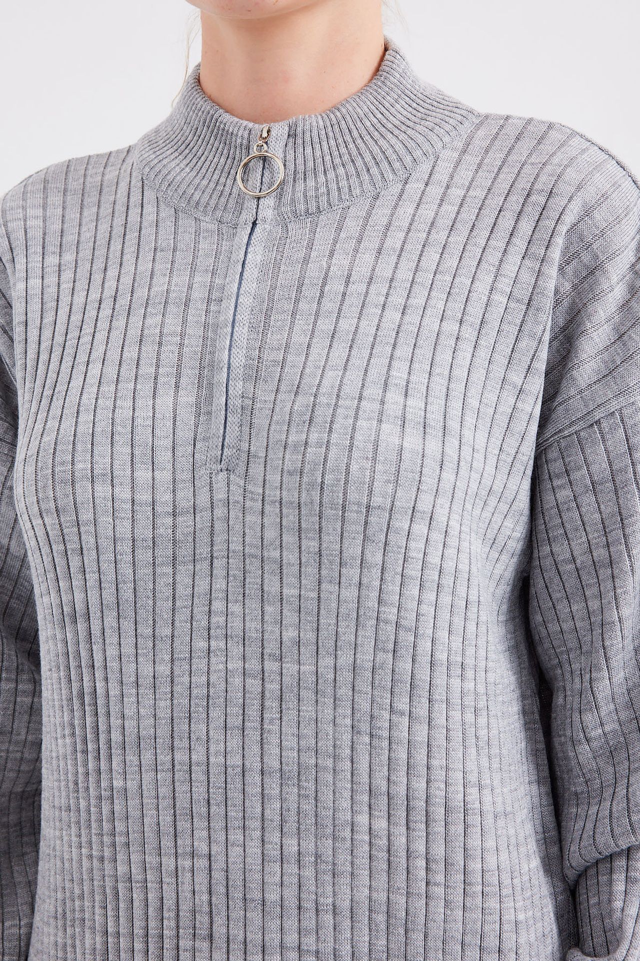 BDART Textured Knit Dress with Half Turtleneck and Zipper 5