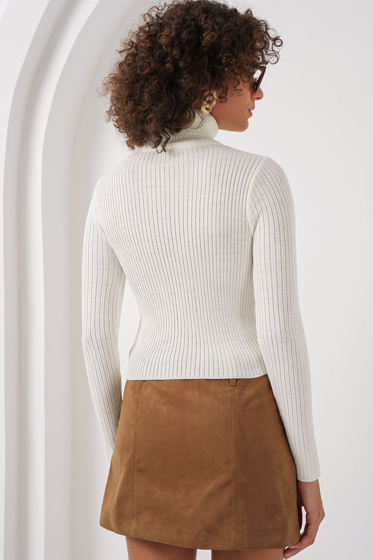 BDART Textured Knit Turtleneck Crop Sweater 5