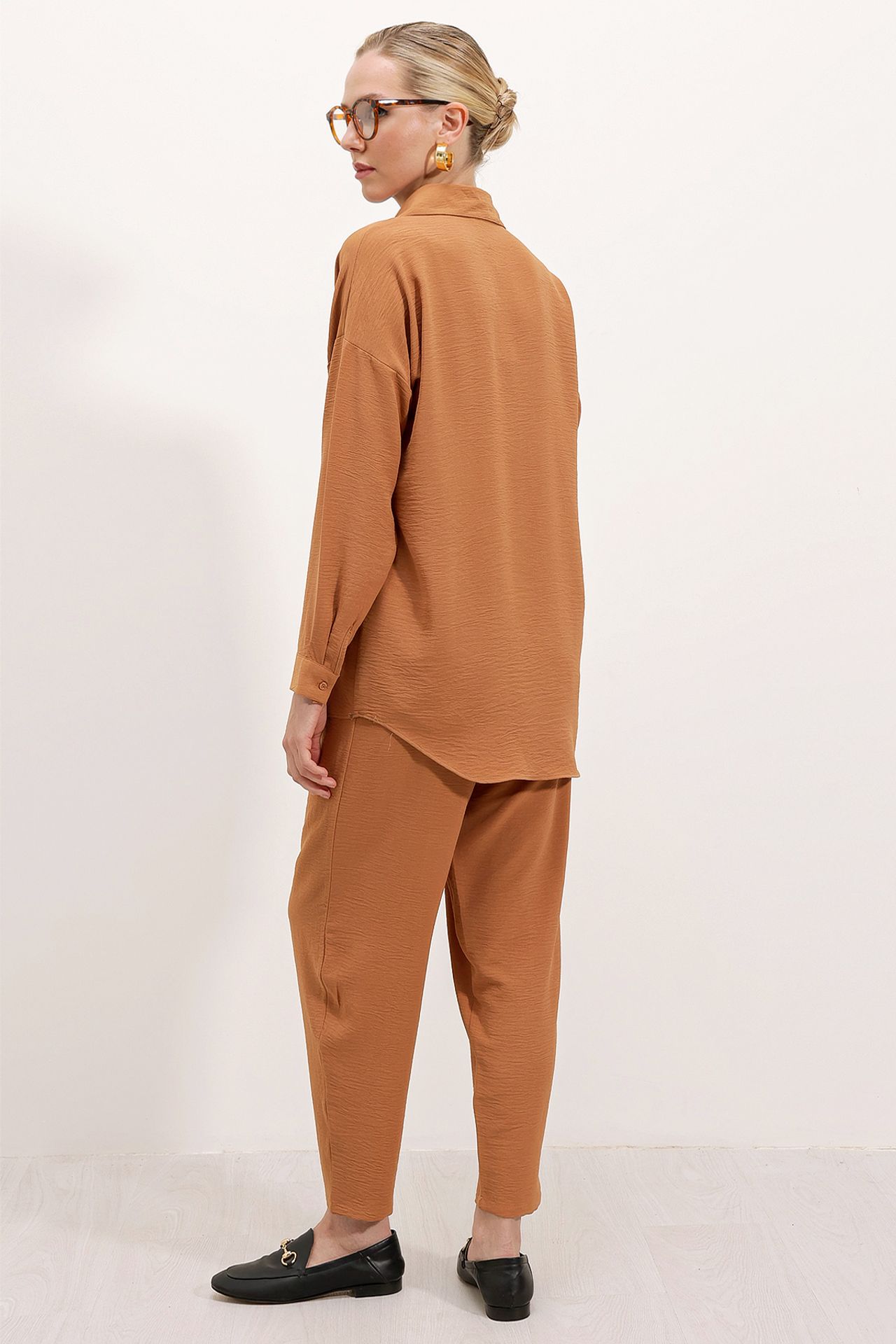 BDART Oversized Textured Seersucker Two-Piece Set with Shirt Collar 10