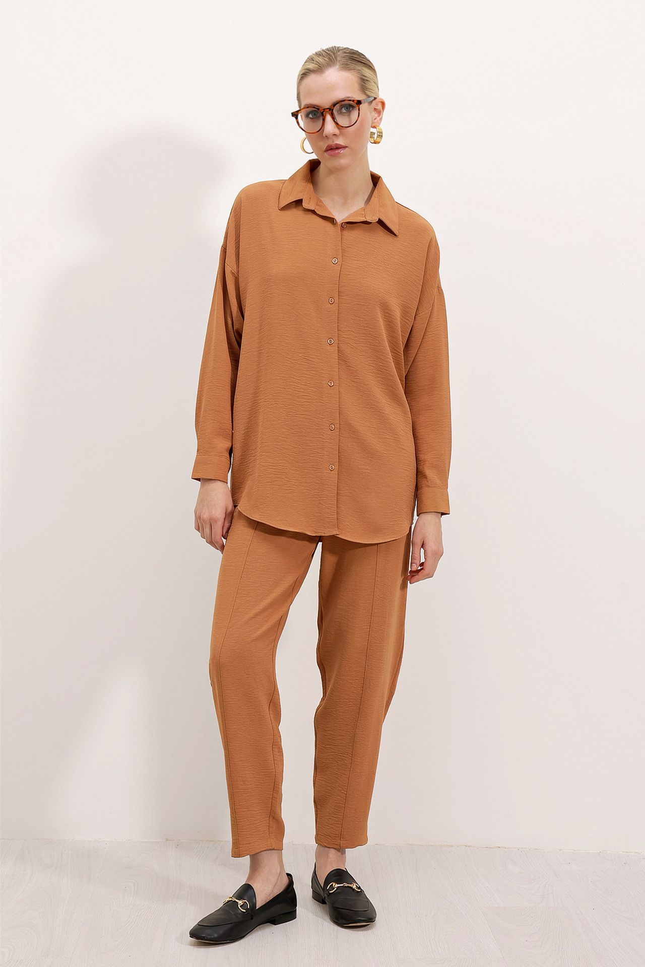 BDART Oversized Textured Seersucker Two-Piece Set with Shirt Collar 1