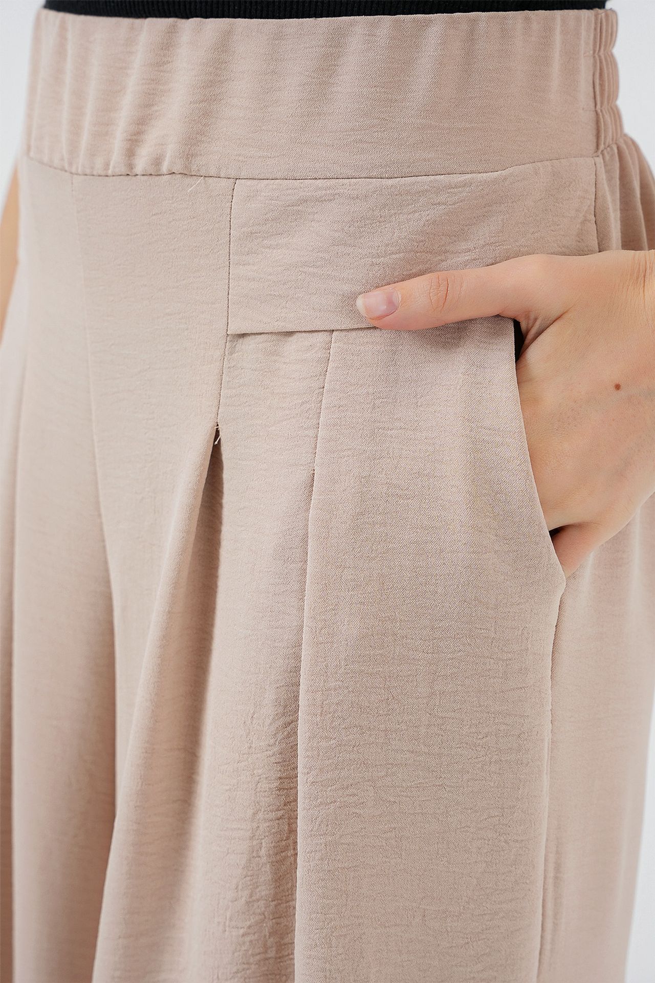BDART Pleated Wide Leg Crepe Pants 5