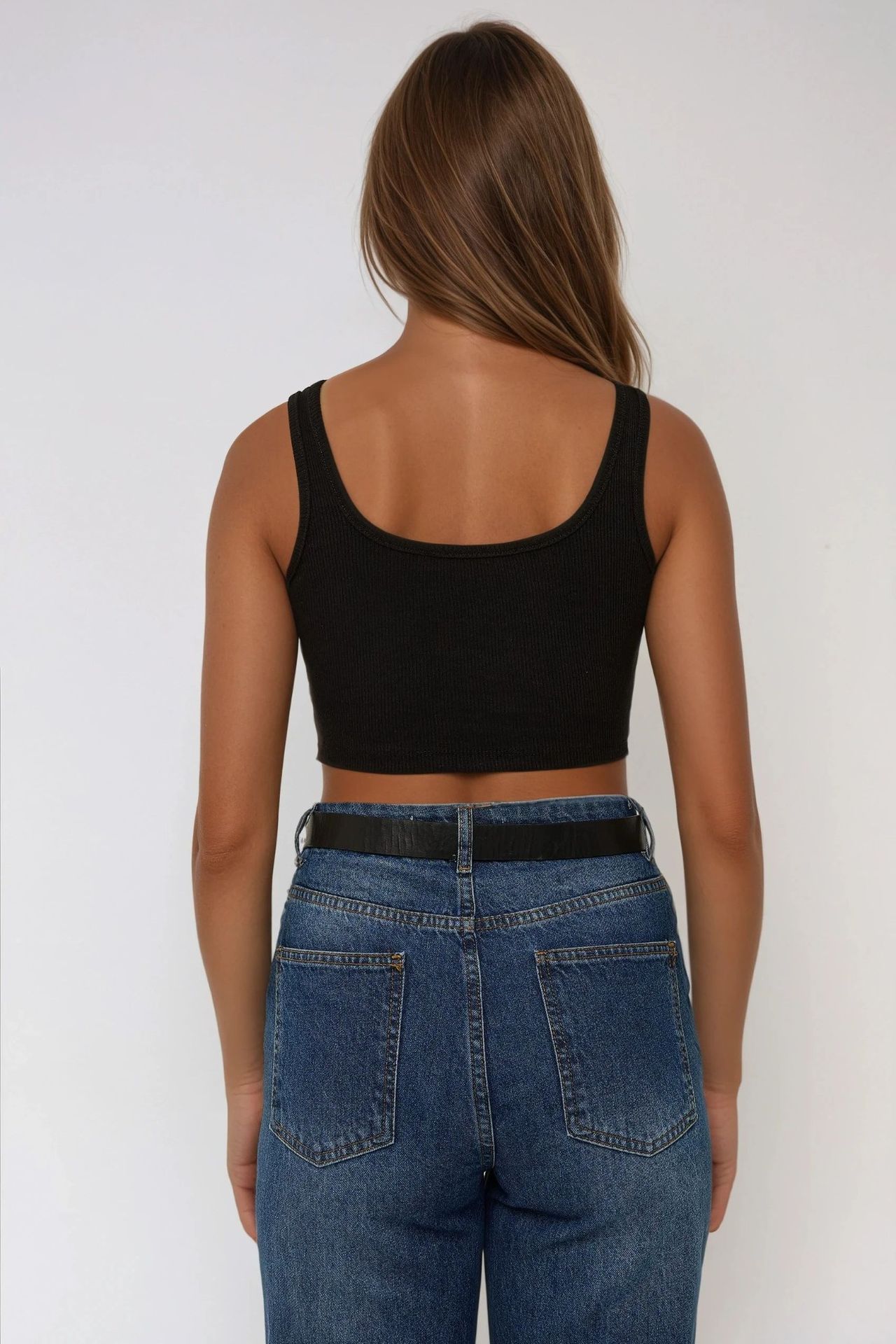 Fitted Crew Neck Cropped Tank Top