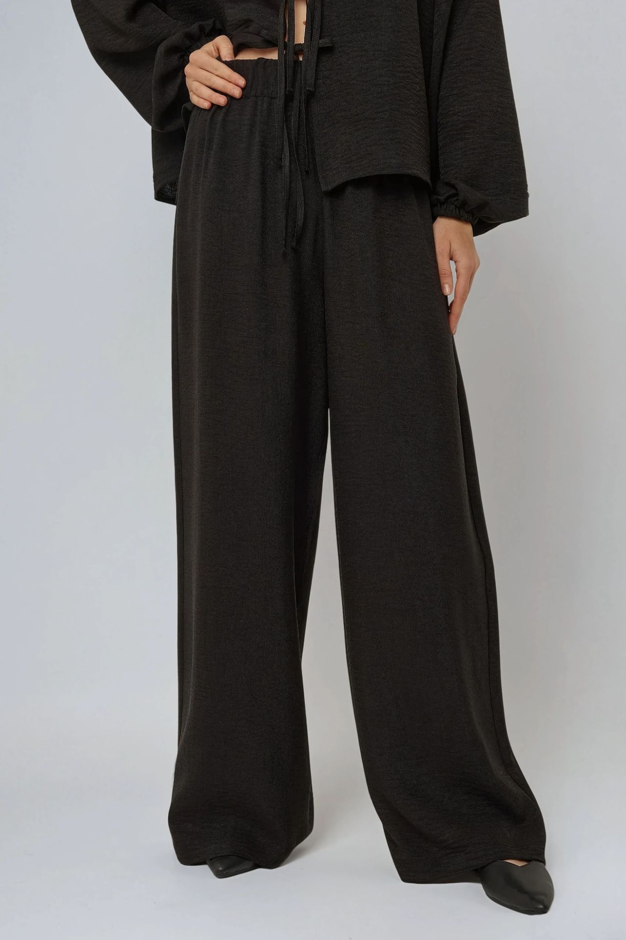 Wide Leg Relax Fit Pants